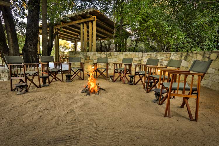 Boma - Bateleur Safari Camp